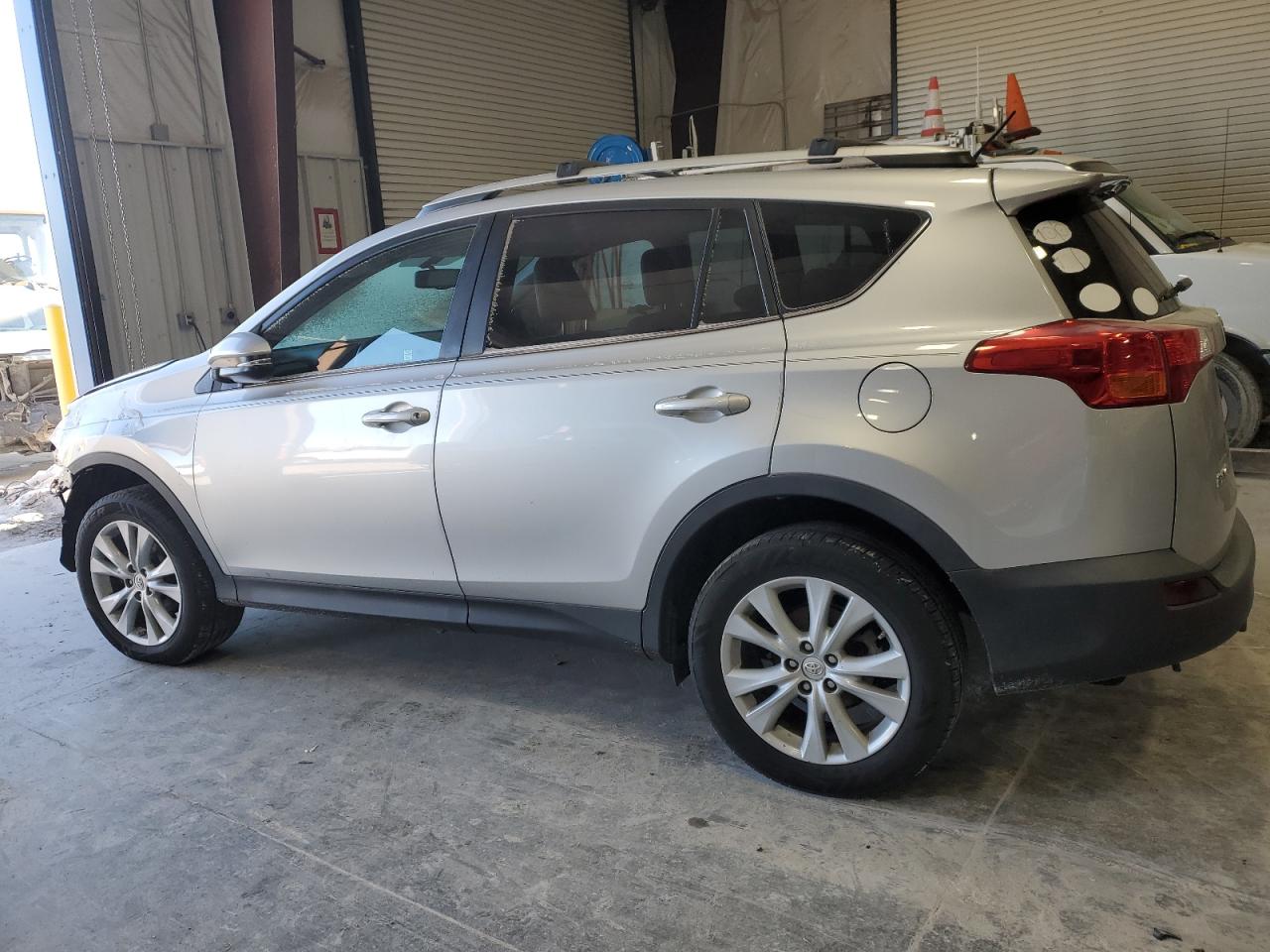 2013 Toyota RAV 4 - Image 2