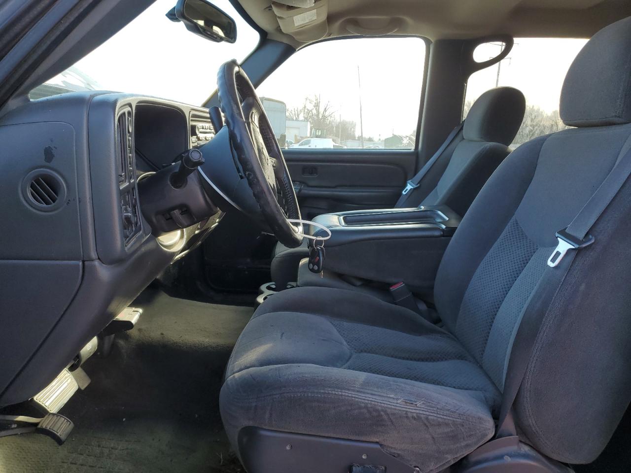 2006 Chevrolet Silverado - Image 7