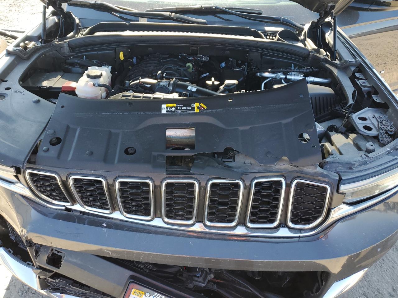 2021 Jeep Grand Cherokee - Image 13