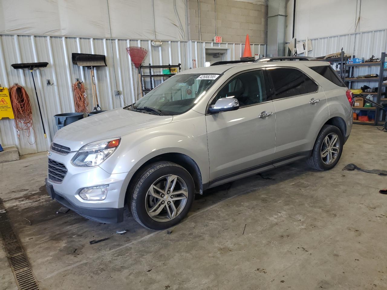 2017 Chevrolet Equinox - Image 1