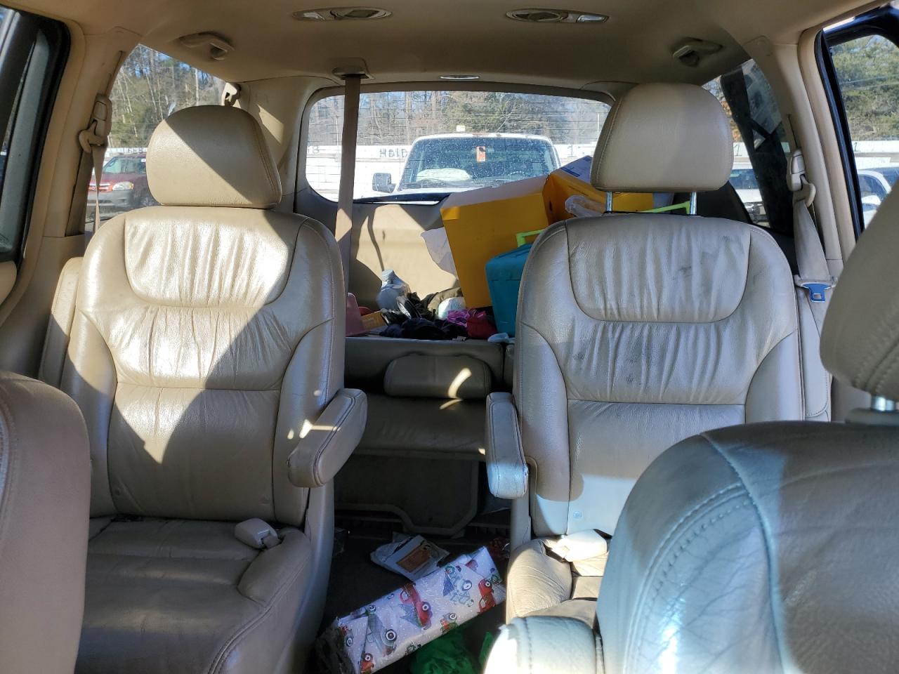 2006 Honda Odyssey - Image 10