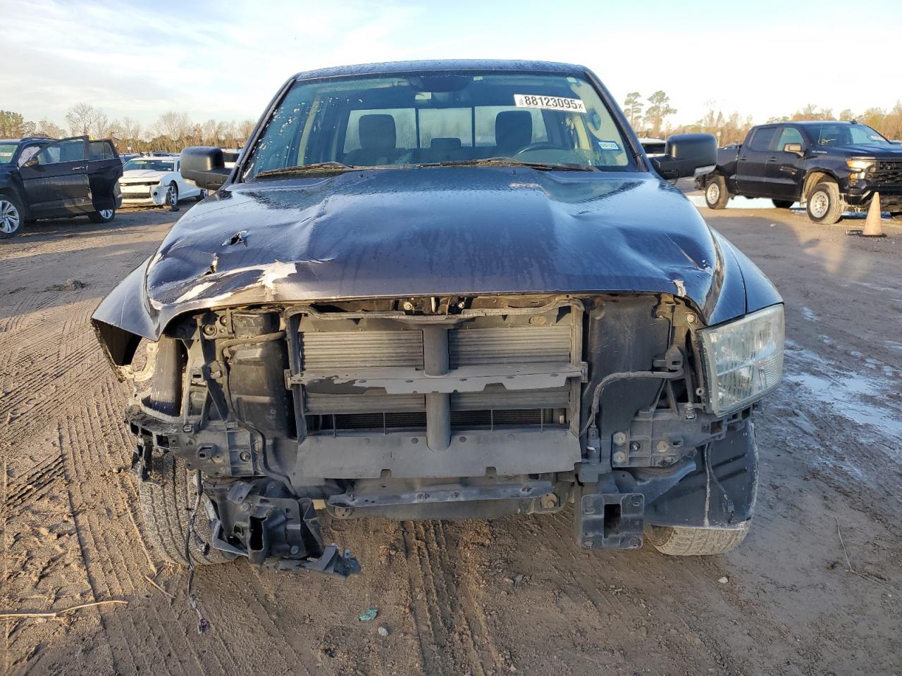 2014 RAM 1500 - Image 6