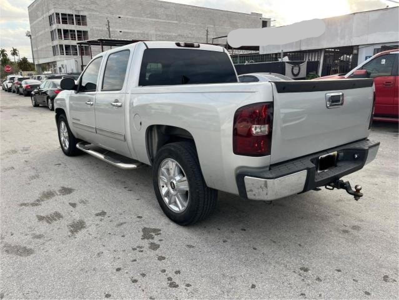 2010 Chevrolet Silverado - Image 3