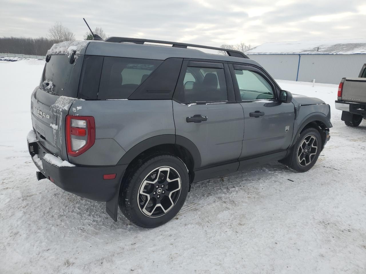 2021 Ford Bronco - Image 3