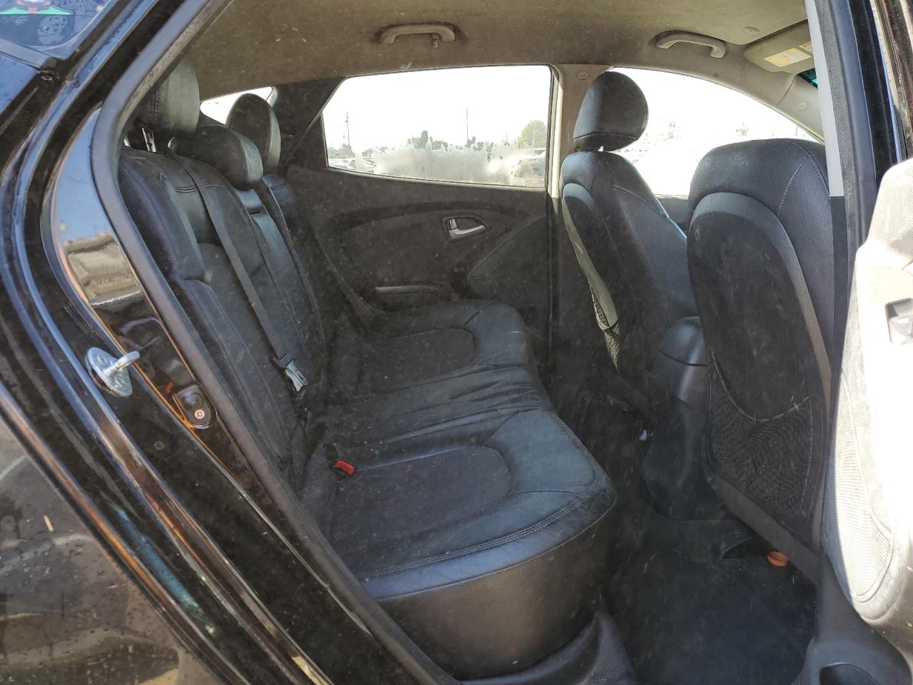 2012 Hyundai Tucson - Image 11
