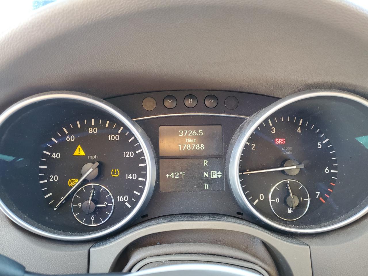 2009 Mercedes-Benz Ml 350 VIN: 4JGBB86E49A500122 Lot: 89310205