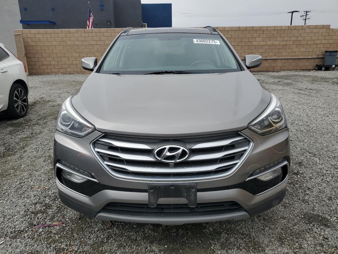 2018 Hyundai Santa Fe - Image 5
