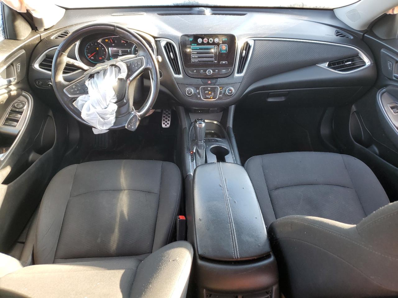 2016 Chevrolet Malibu - Image 8