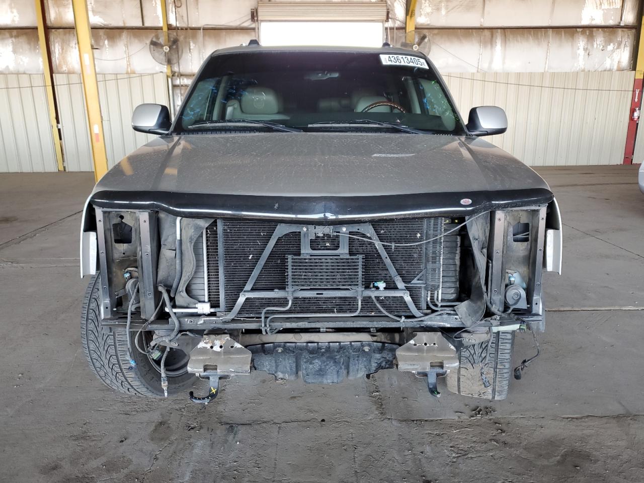 2005 Cadillac Escalade - Image 5