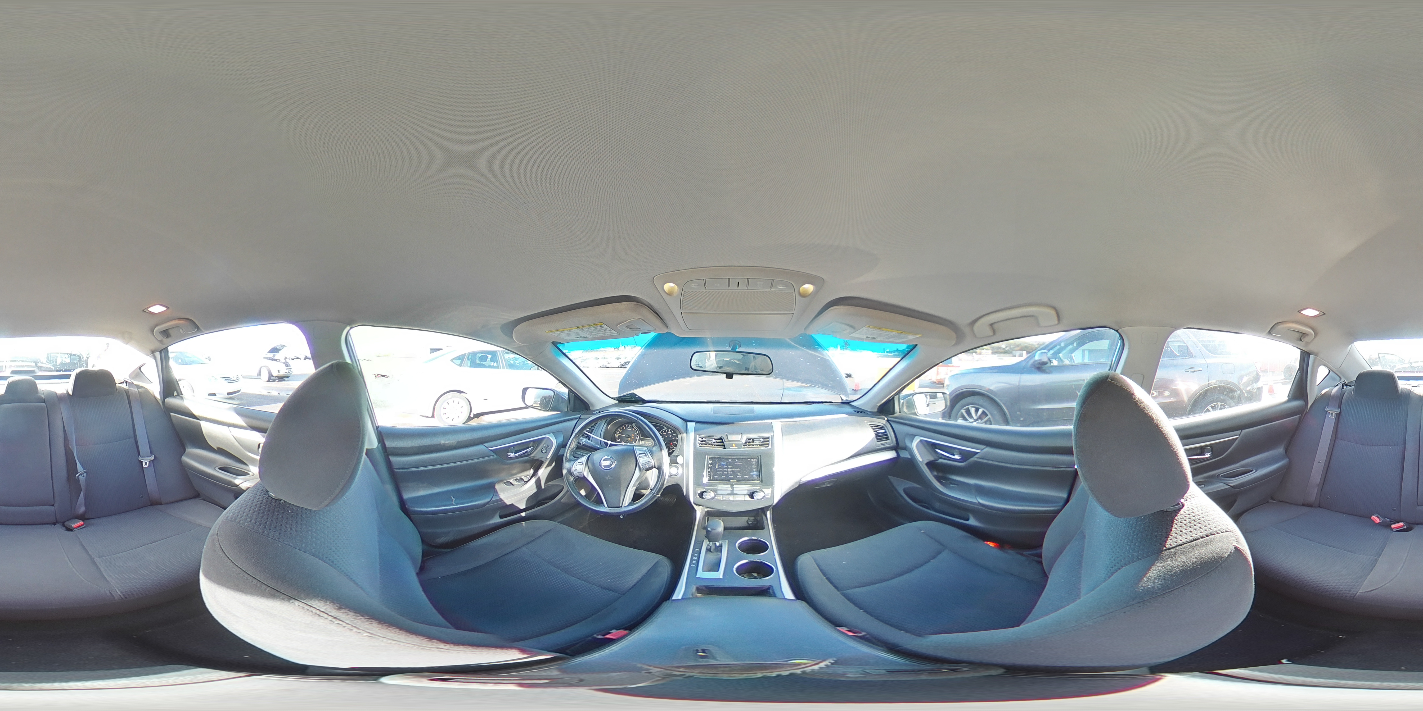 2015 Nissan Altima - Image 13