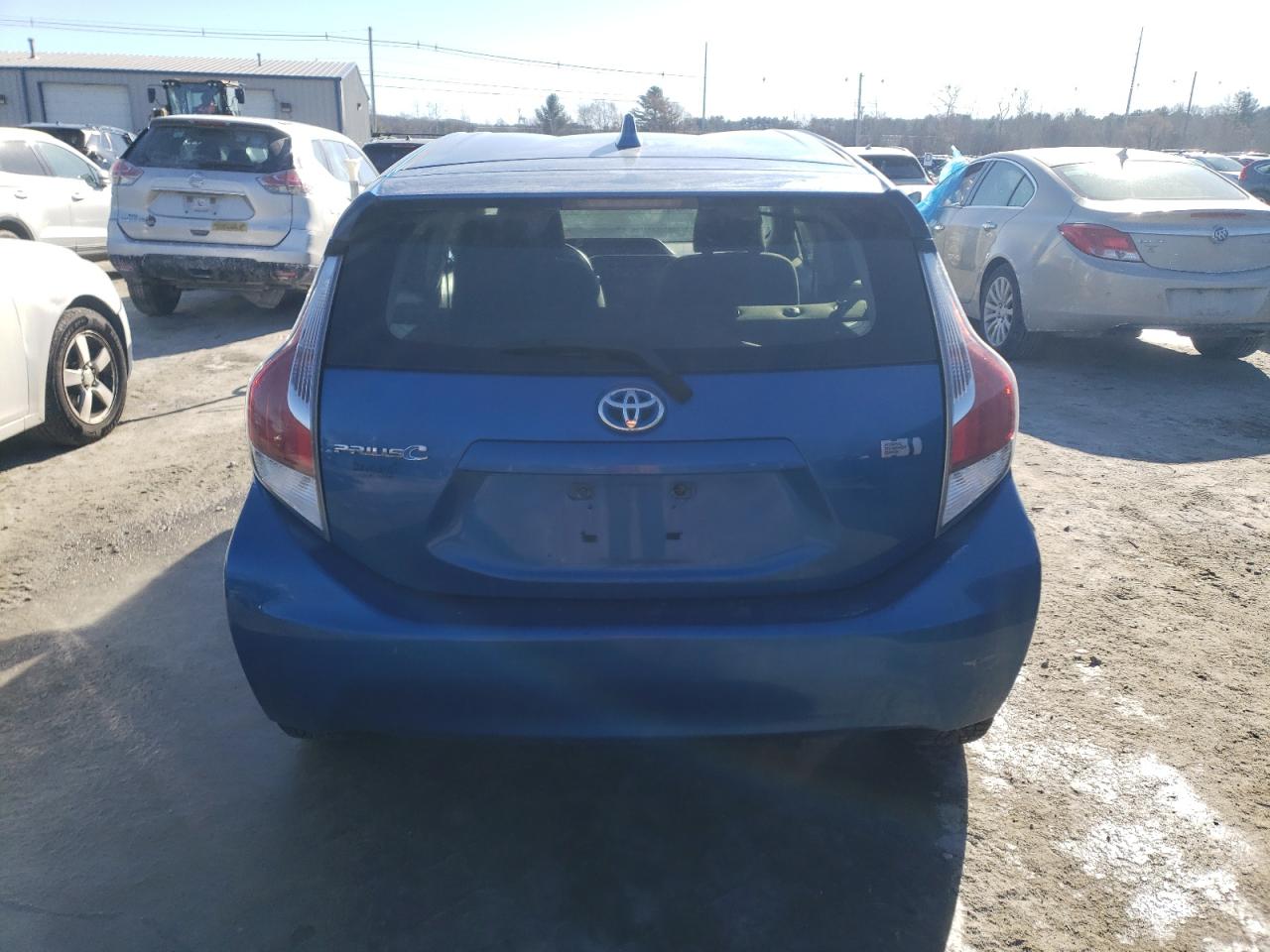 2015 Toyota Prius - Image 6