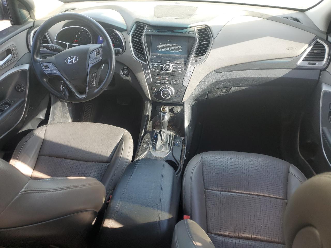 2014 Hyundai Santa Fe - Image 8