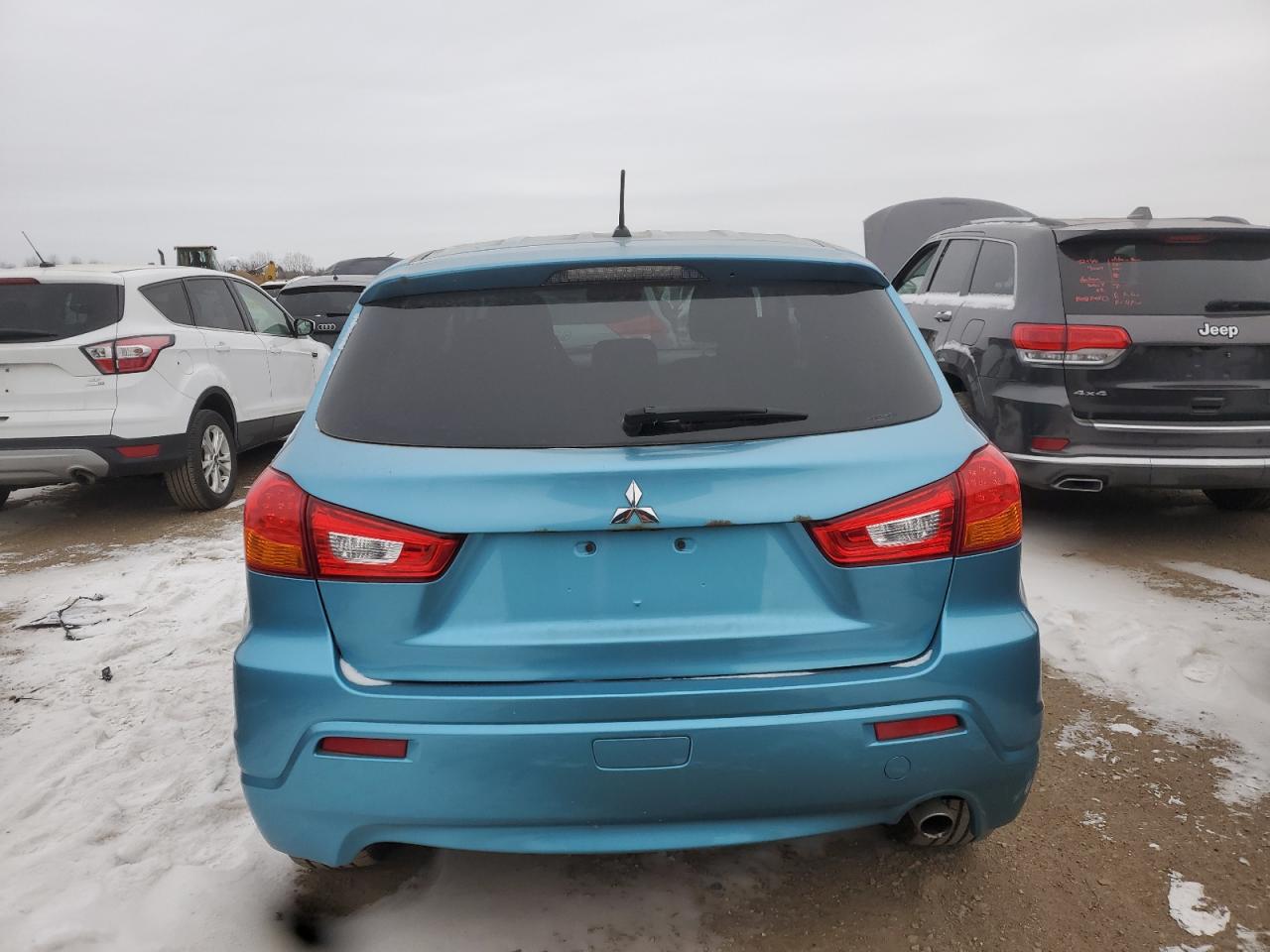 2012 Mitsubishi Outlander - Image 6
