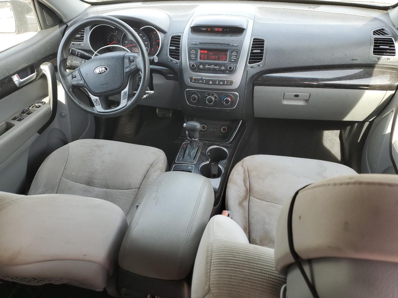 2014 Kia Sorento - Image 8