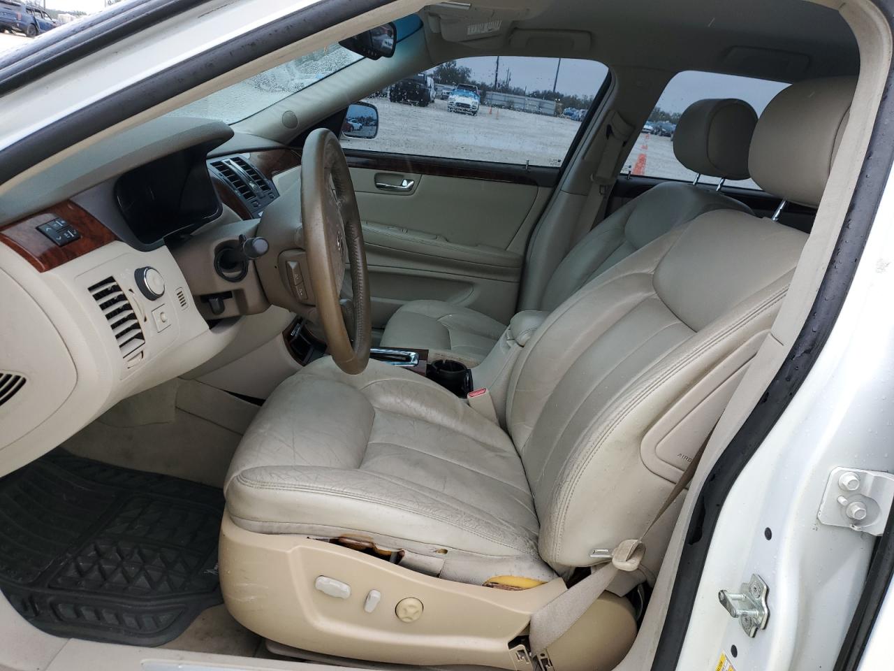 2006 Cadillac DTS - Image 7