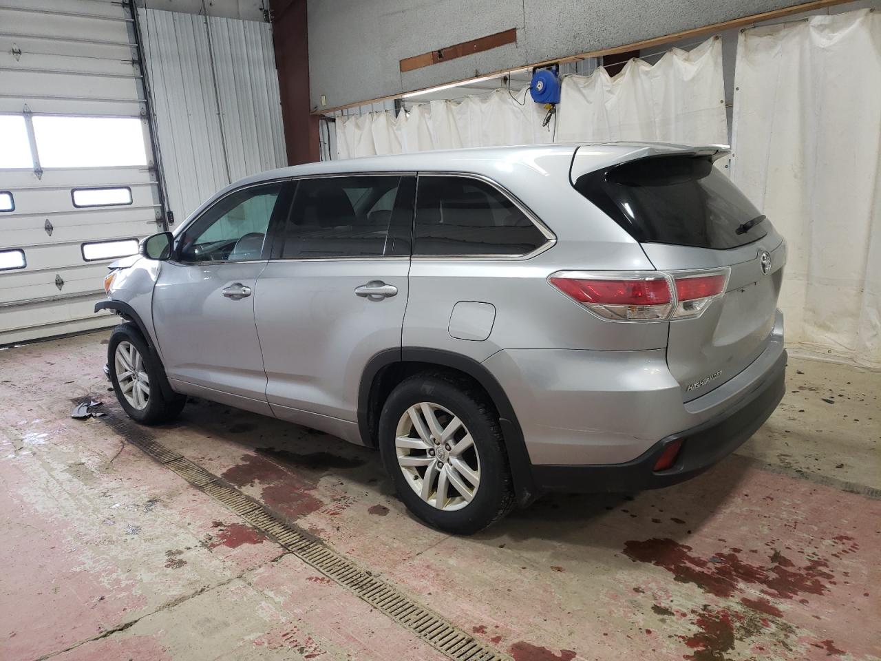 VIN 5TDBKRFH8ES026726 2014 TOYOTA HIGHLANDER no.2