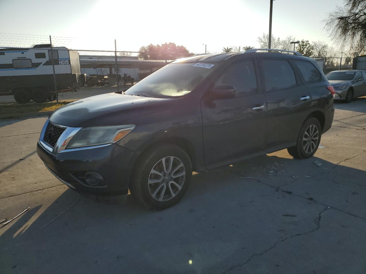 2013 Nissan Pathfinder - Image 1