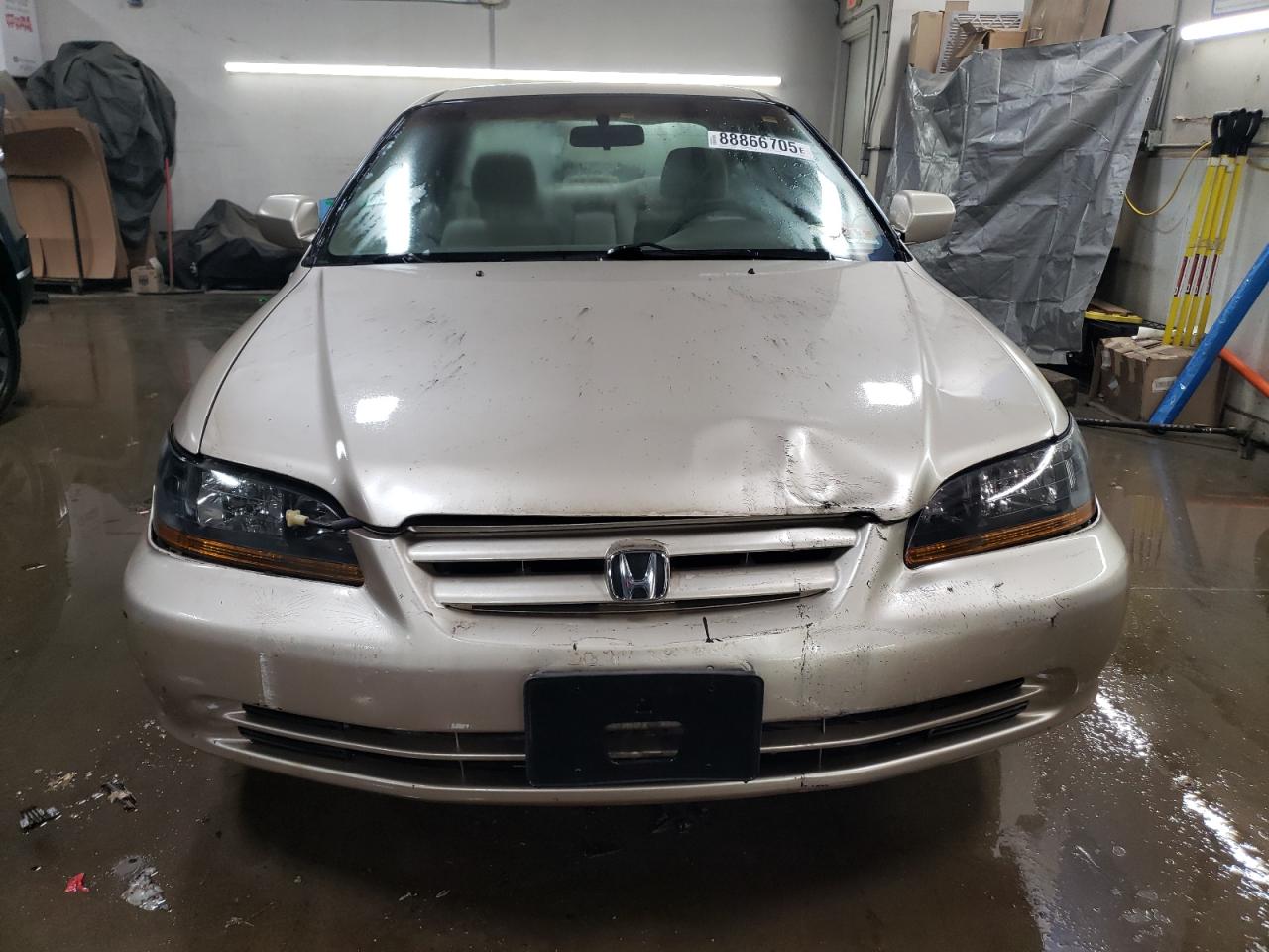 2002 Honda Accord - Image 5