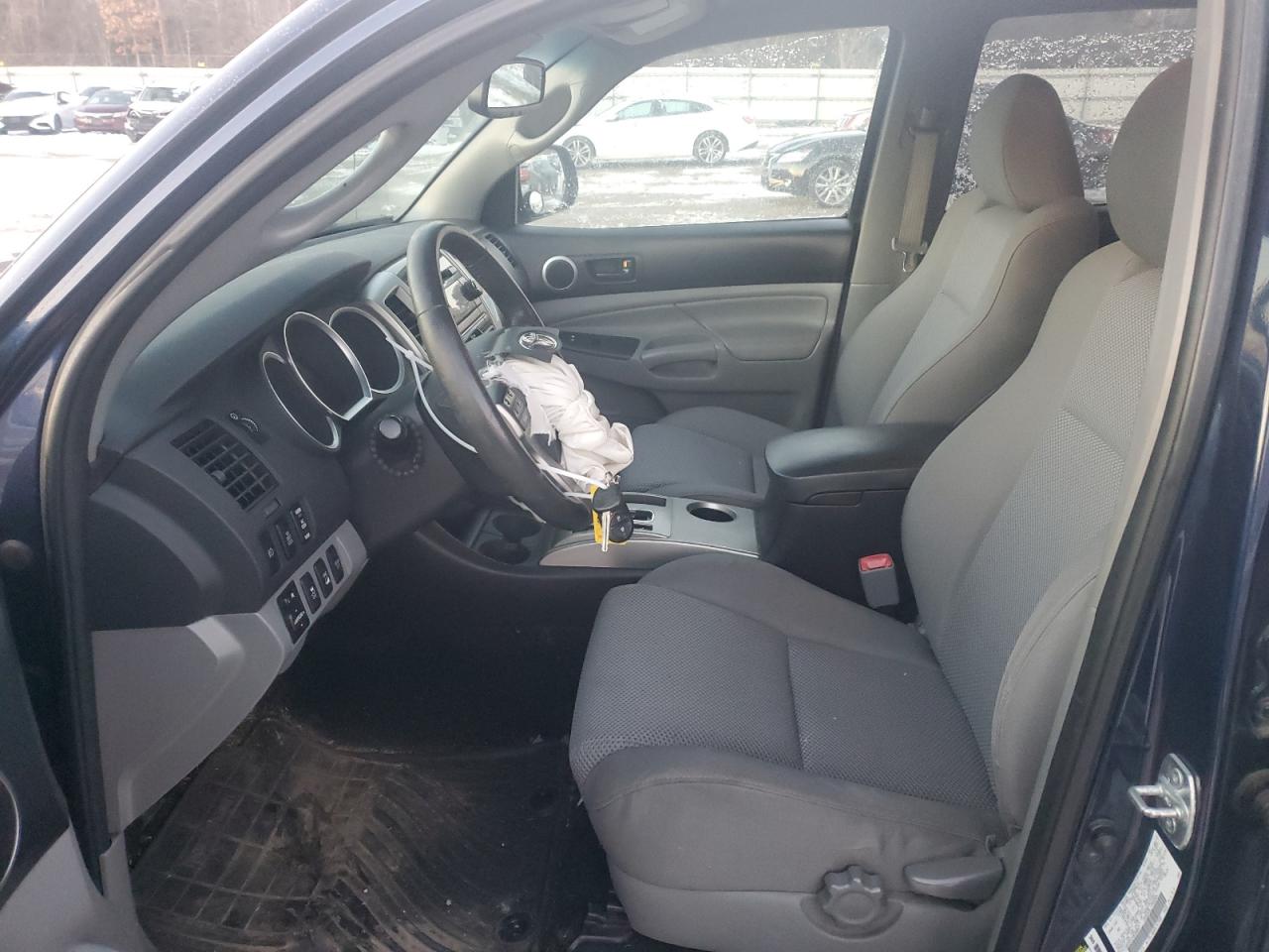 2012 Toyota Tacoma - Image 7