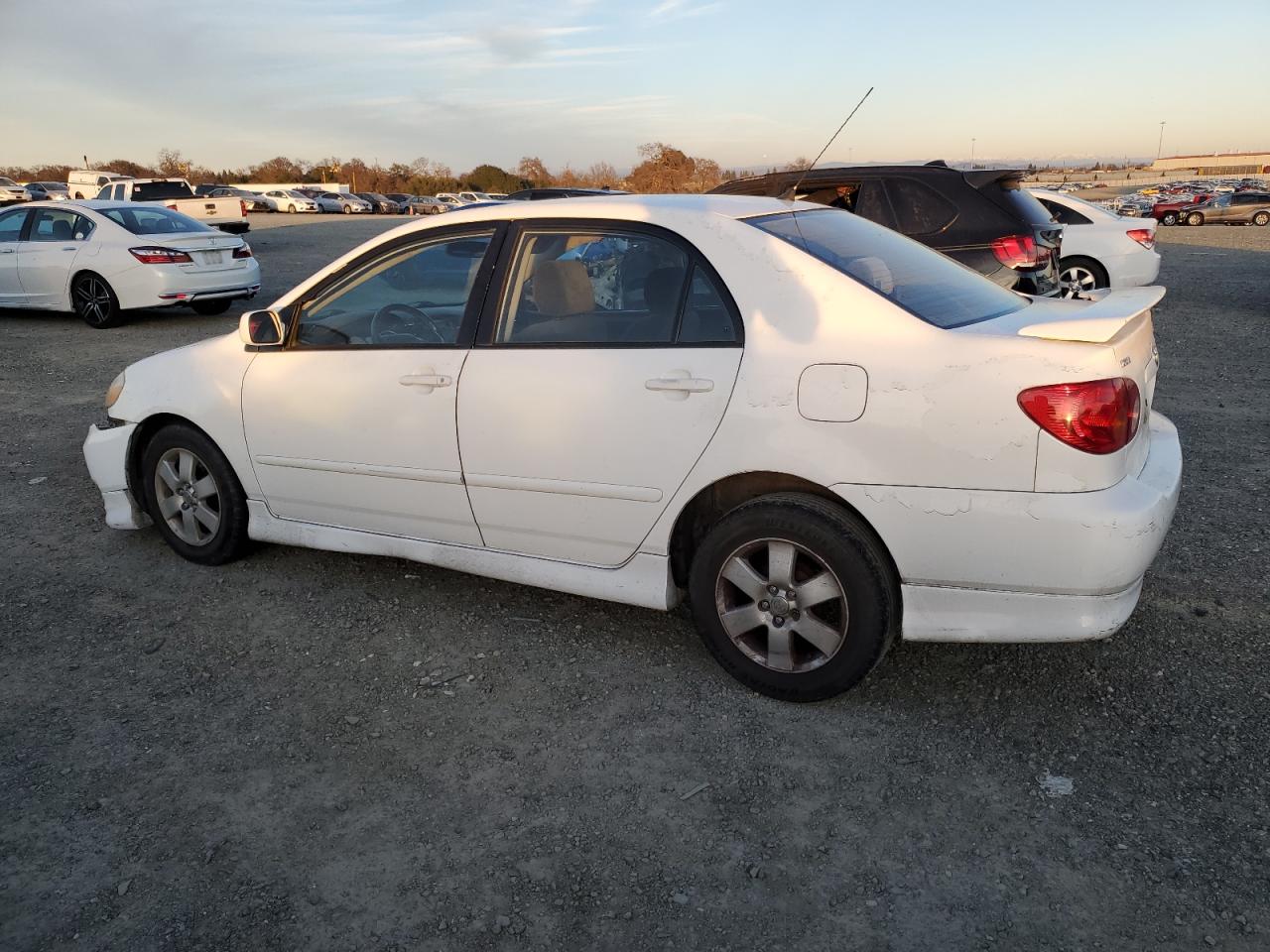2004 Toyota Corolla - Image 2