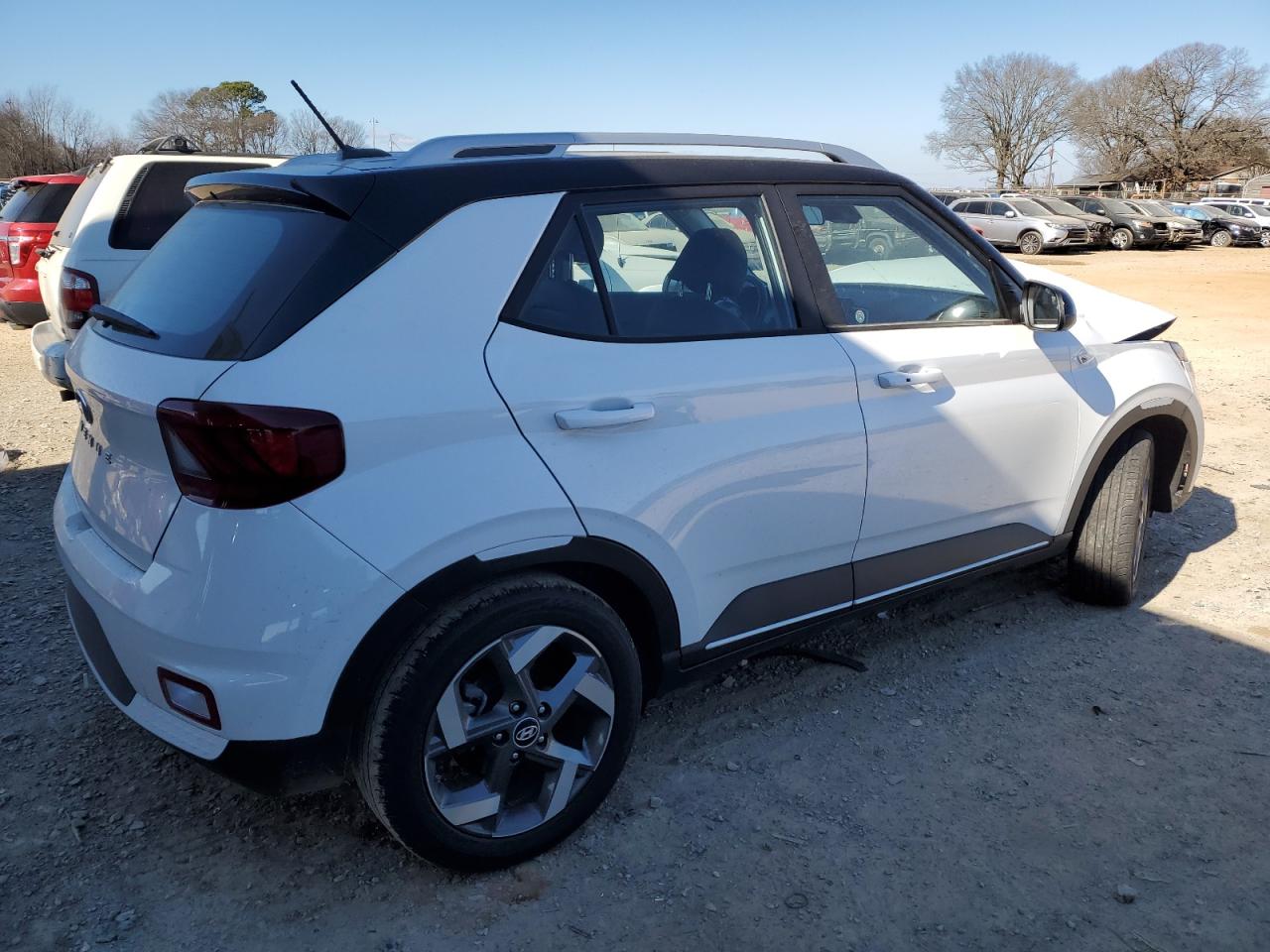 2024 Hyundai Venue - Image 3