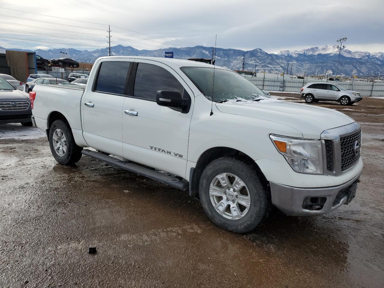 2018 Nissan Titan - Image 4