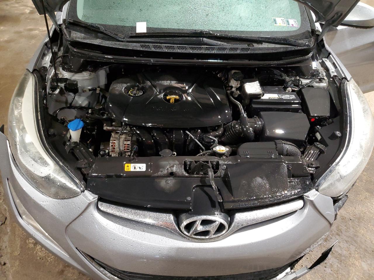 2015 Hyundai Elantra - Image 13