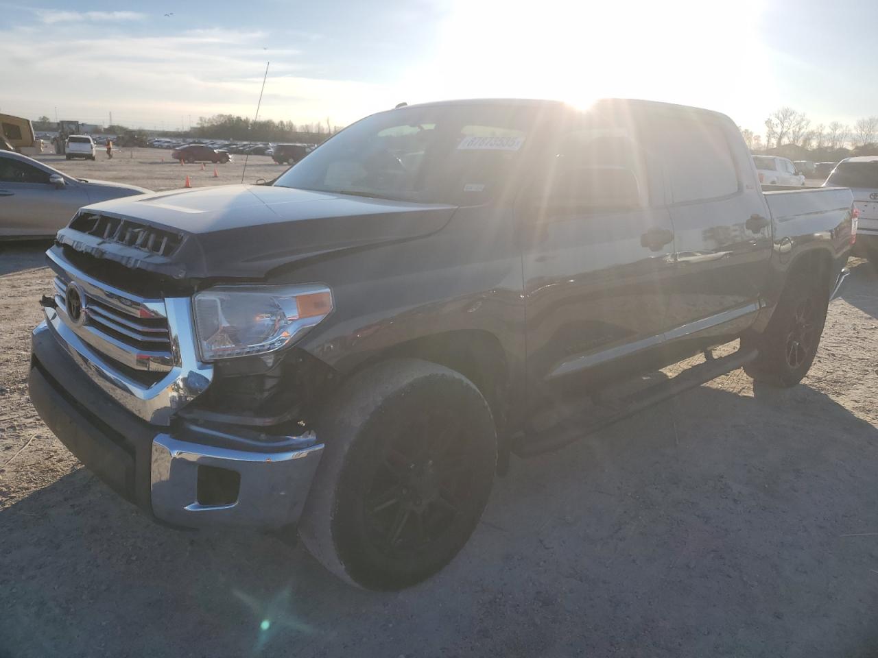 2017 TOYOTA TUNDRA