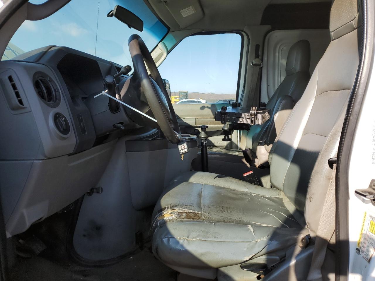 2011 Ford Econoline - Image 7