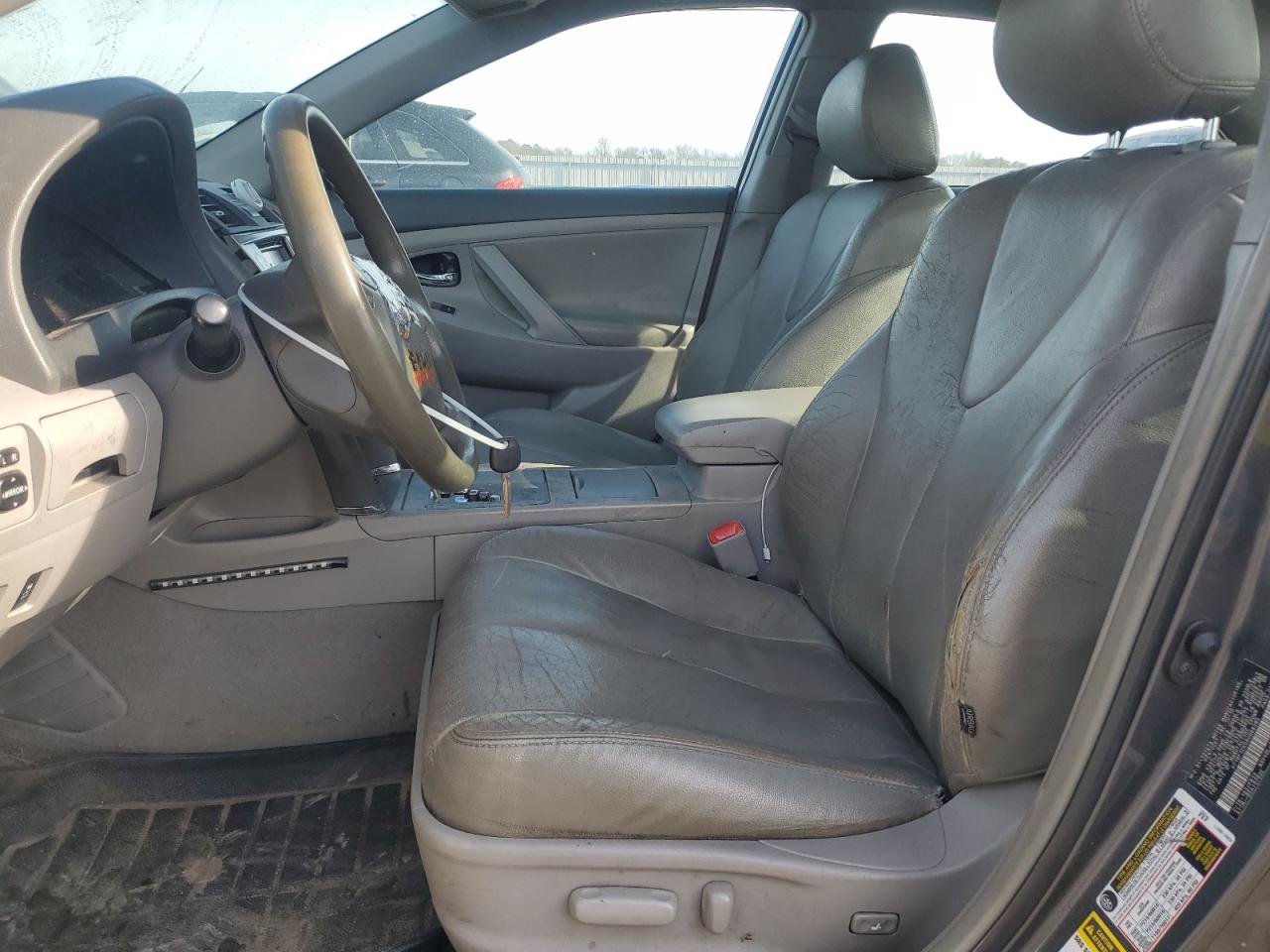 2011 Toyota Camry - Image 7