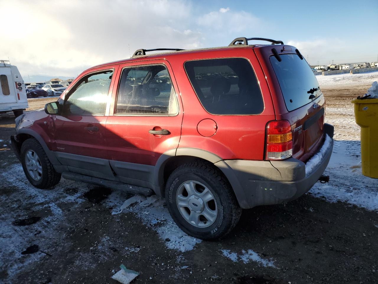 2001 Ford Escape - Image 2