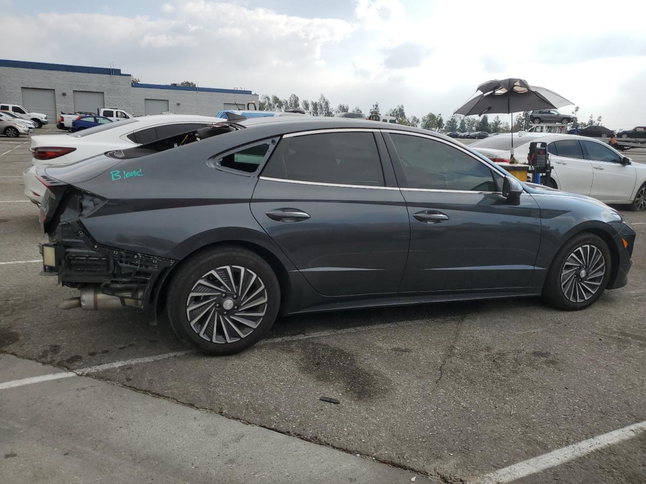 2023 Hyundai Sonata - Image 3