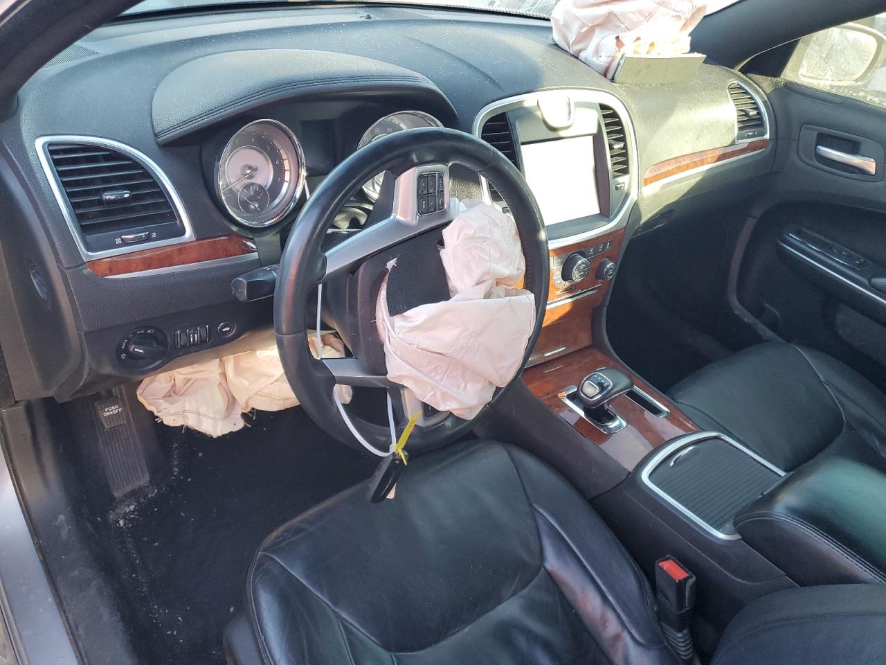 2013 Chrysler 300 - Image 8
