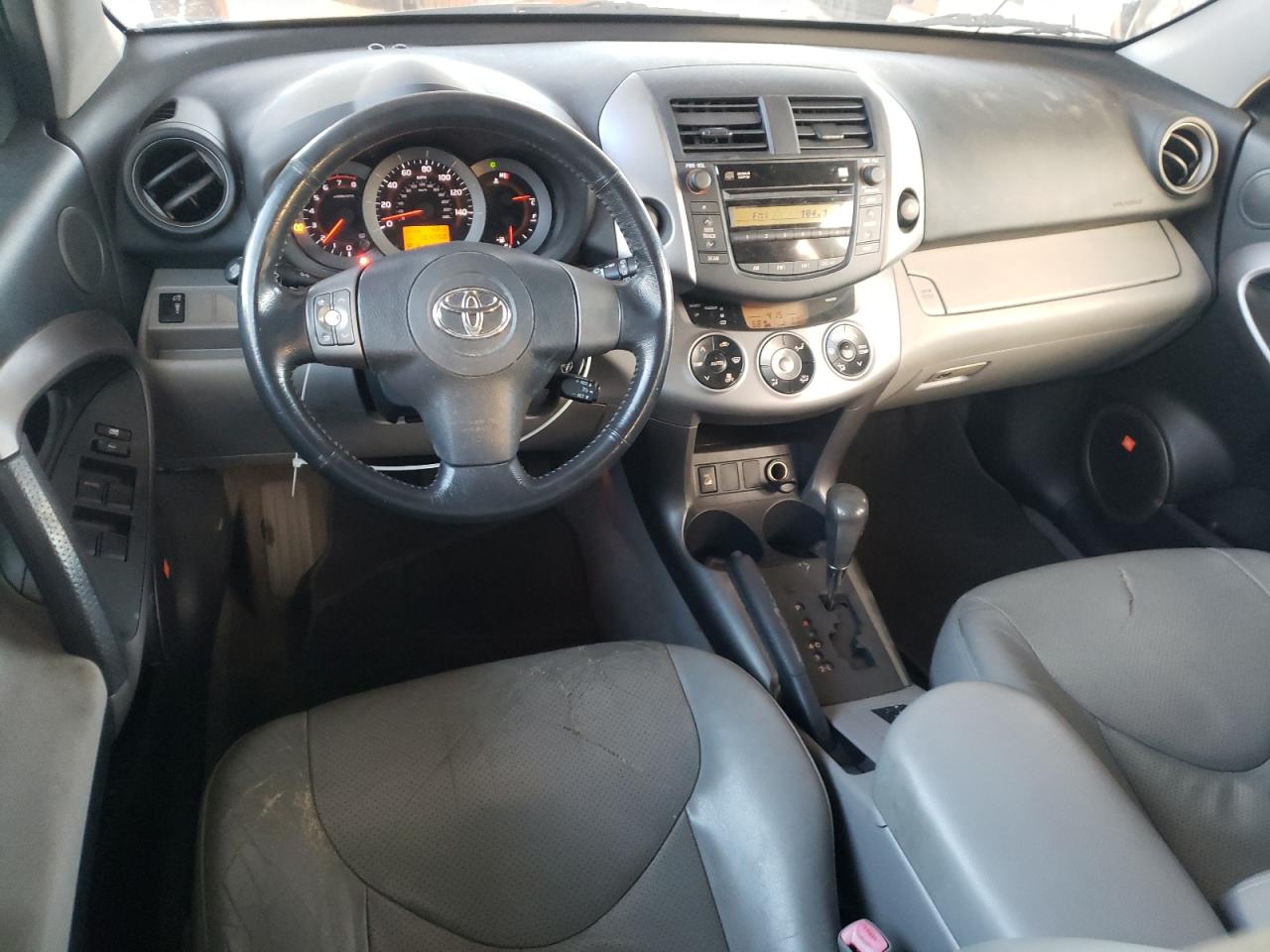 2006 Toyota RAV 4 - Image 8