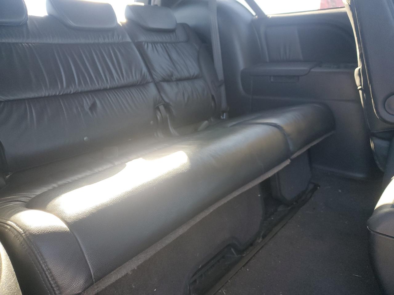 2007 Honda Odyssey - Image 11