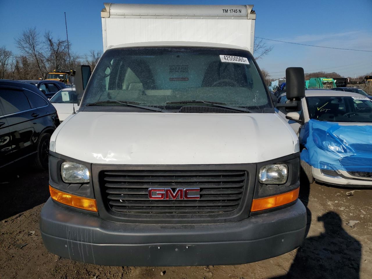 2011 GMC Savana - Image 5