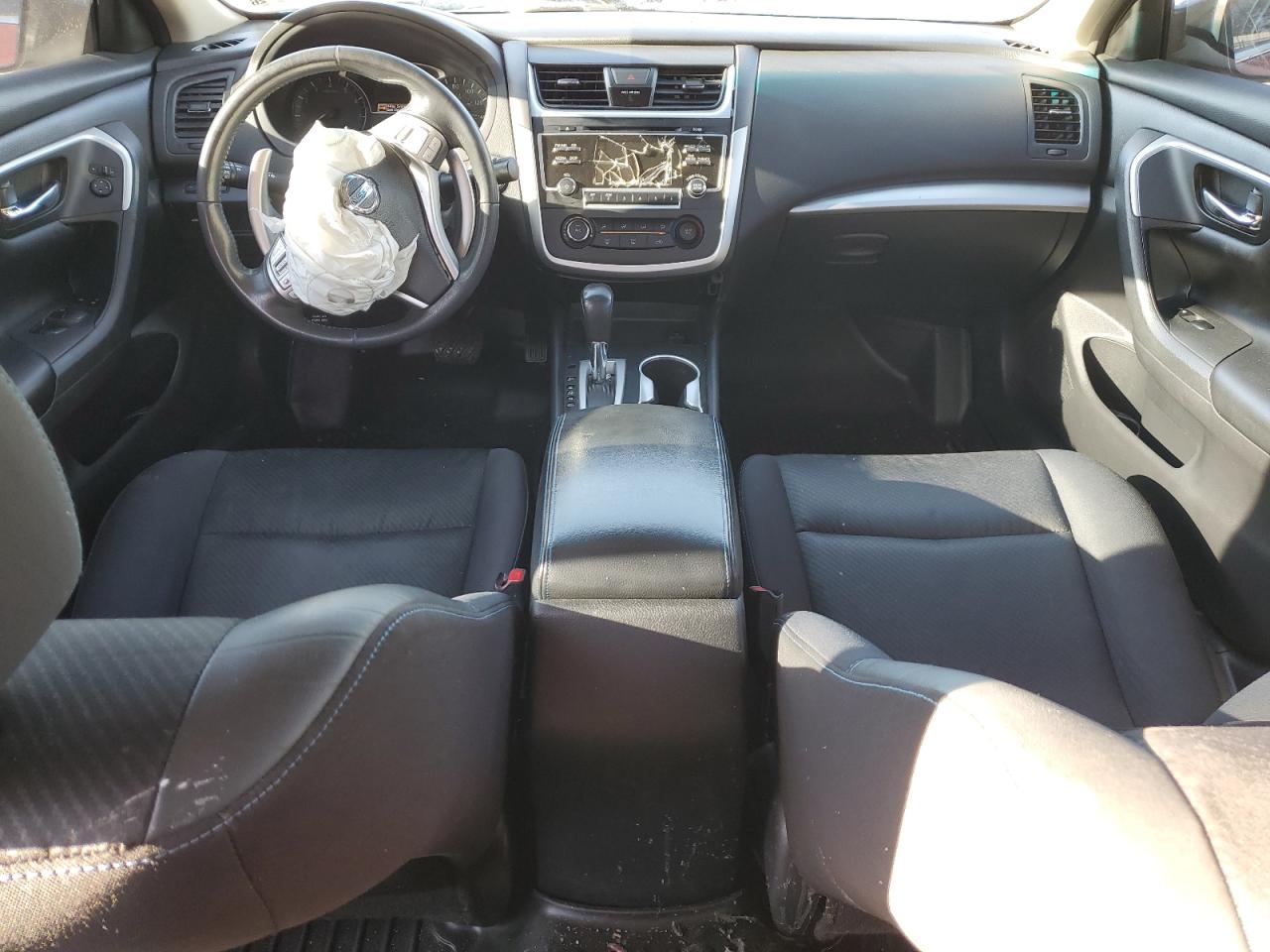2017 Nissan Altima - Image 8
