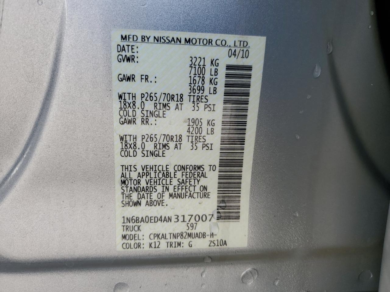2010 Nissan Titan - Image 12