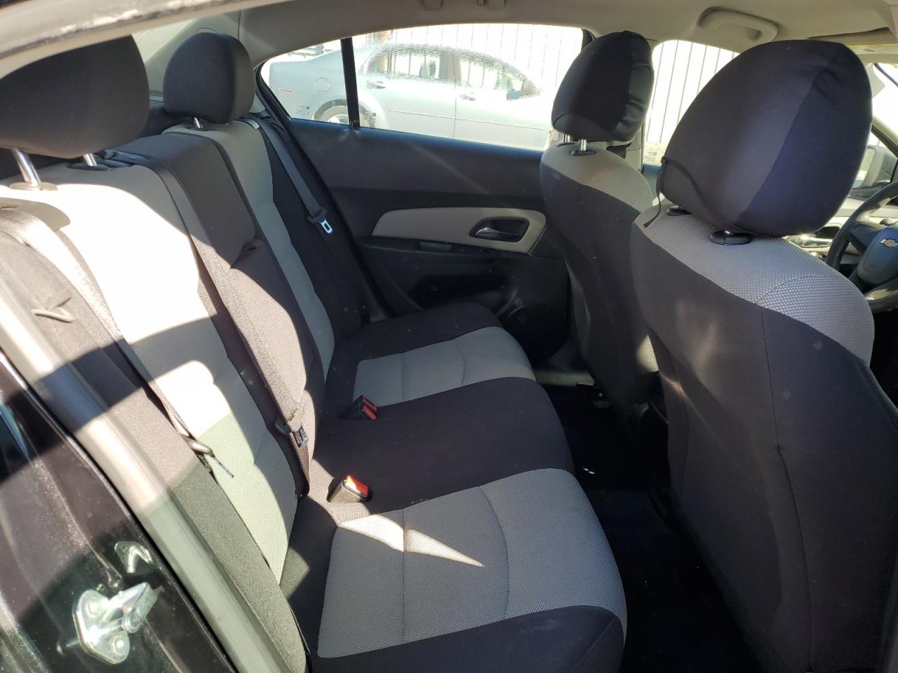 2013 Chevrolet Cruze - Image 10