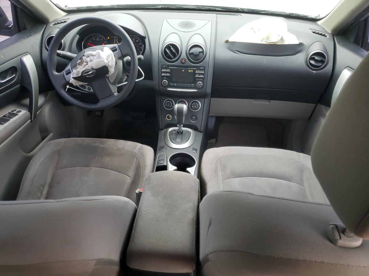 2015 Nissan Rogue - Image 8