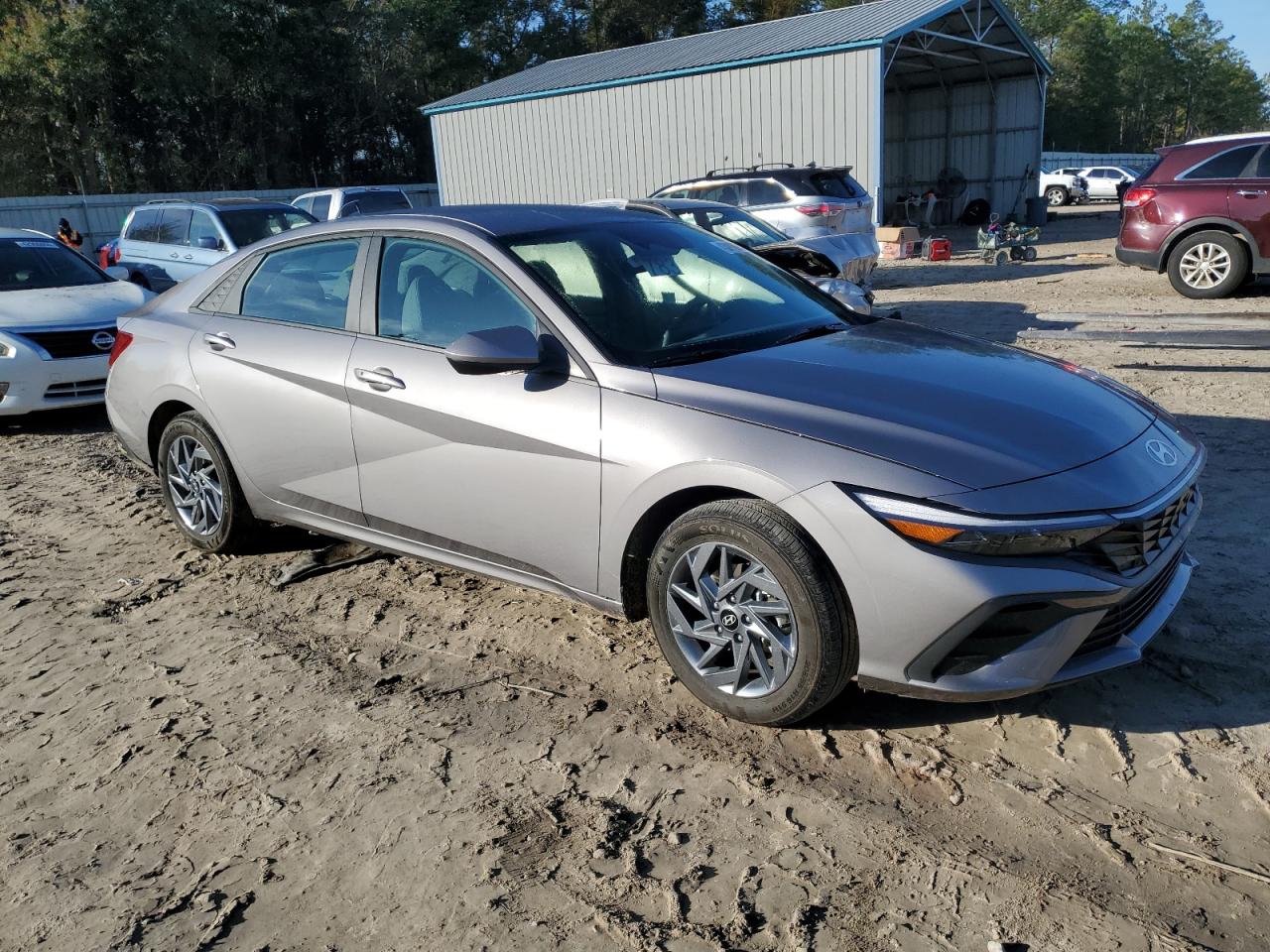 2024 Hyundai Elantra - Image 4