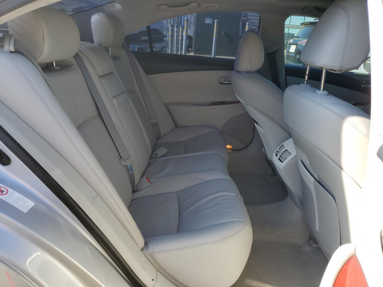 2008 Lexus ES - Image 10