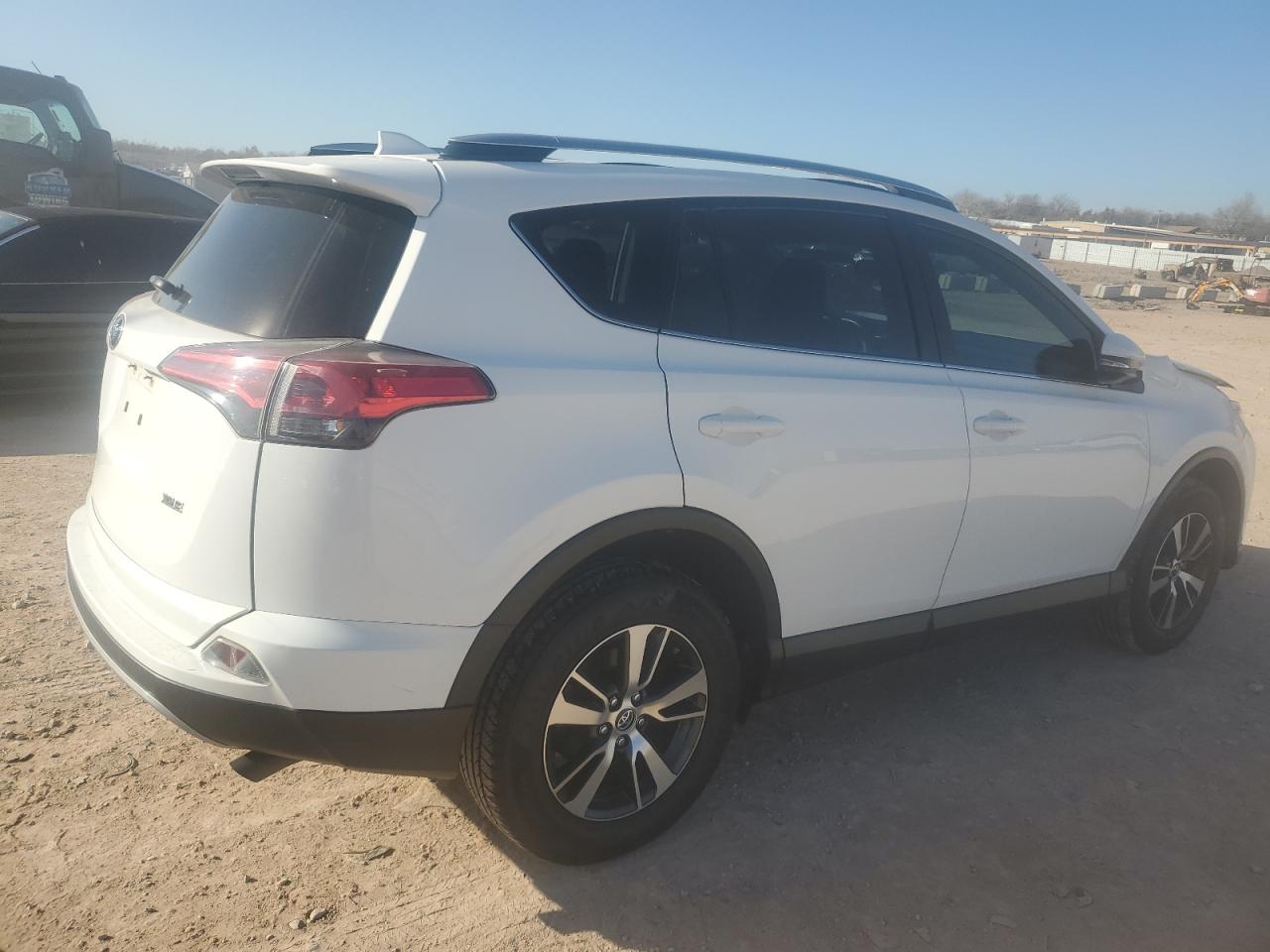2018 Toyota RAV 4 - Image 3