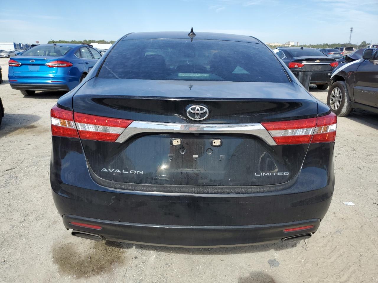 2015 Toyota Avalon - Image 6