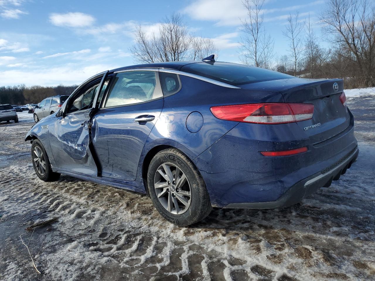 2019 Kia Optima - Image 2