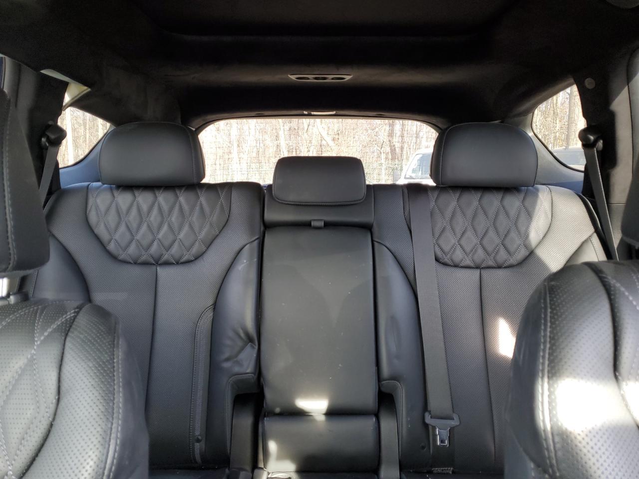 2021 Hyundai Santa Fe - Image 10