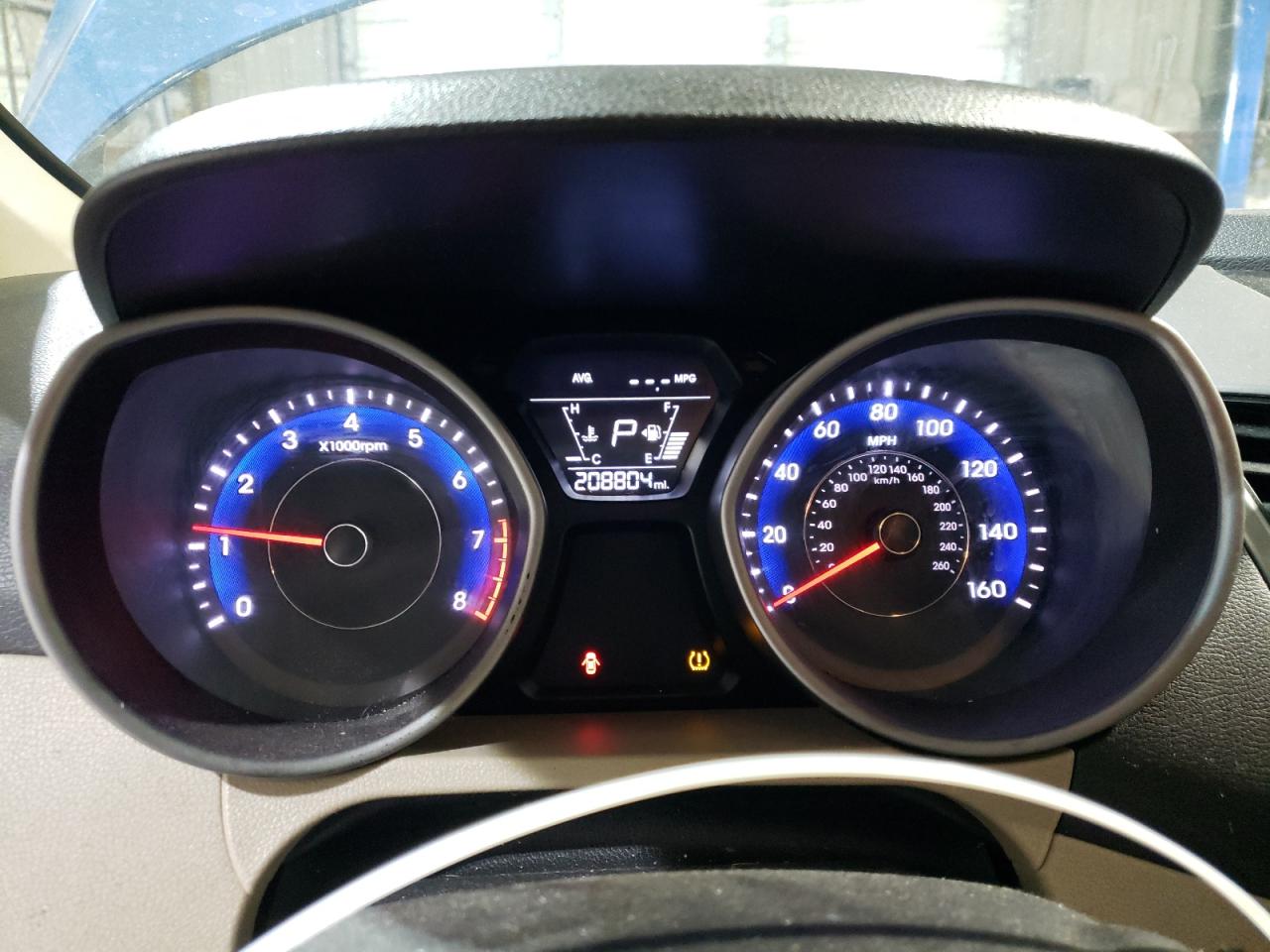 2014 Hyundai Elantra - Image 9