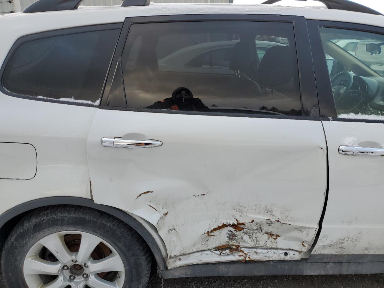 2008 Subaru Tribeca - Image 11