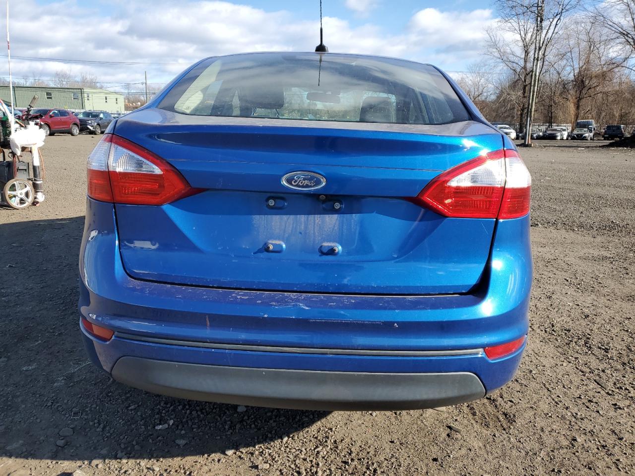 VIN 3FADP4BJ5JM143265 2018 FORD FIESTA no.6