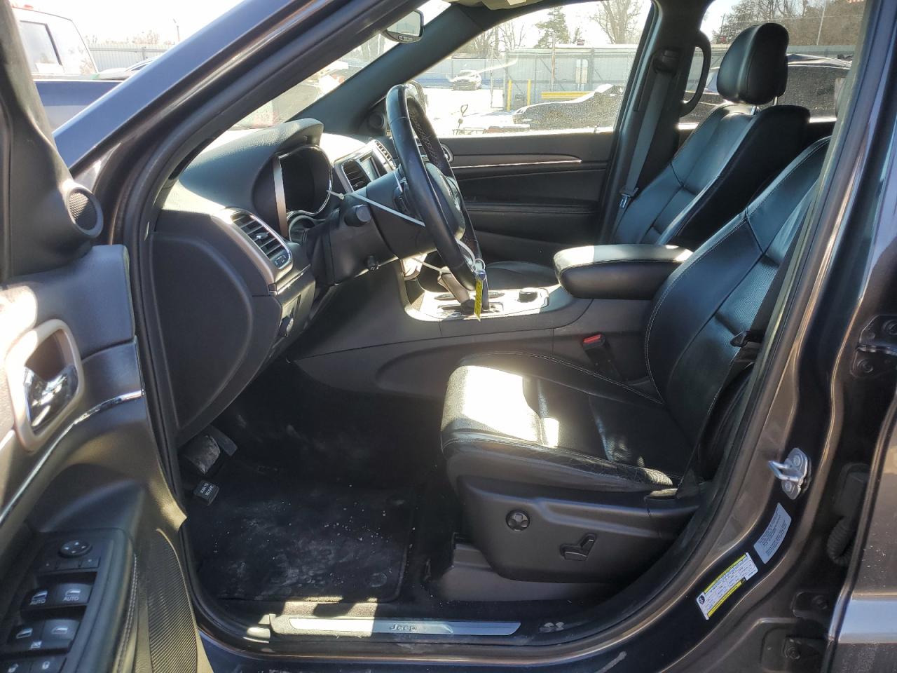 2017 Jeep Grand Cherokee - Image 7